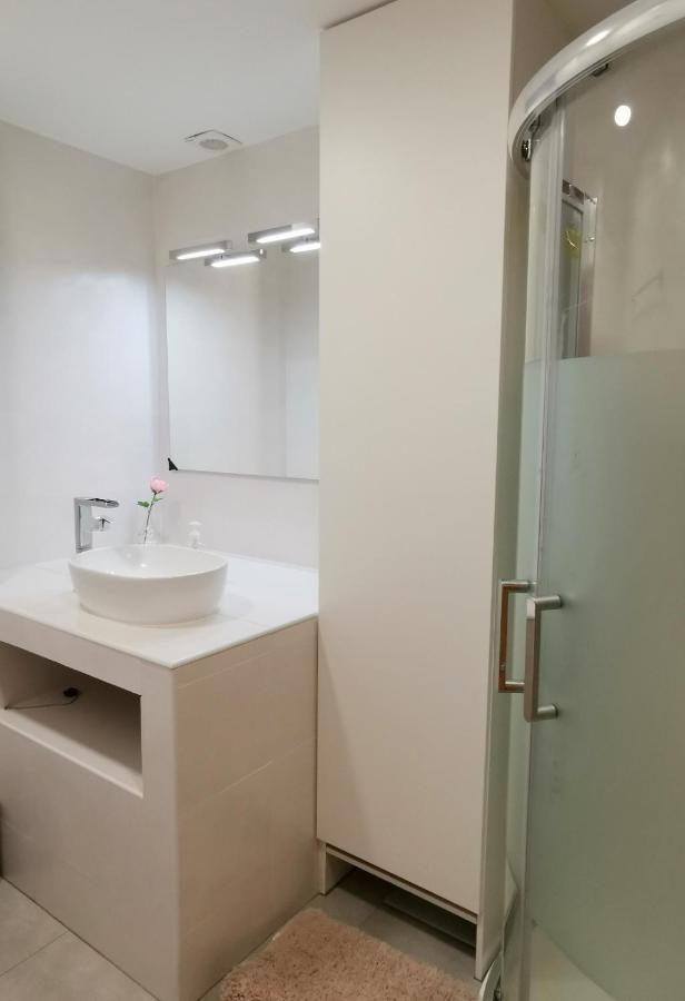 Duplex / Beach 3Min/ Bcn Center 10Min/Tren 2Min Apartment ซานต์อาเตรียเดเบซอซ ภายนอก รูปภาพ