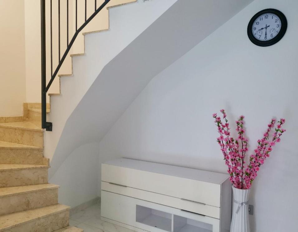 Duplex / Beach 3Min/ Bcn Center 10Min/Tren 2Min Apartment ซานต์อาเตรียเดเบซอซ ภายนอก รูปภาพ